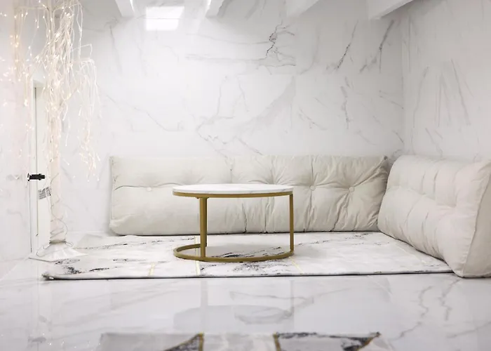 Апартаменты Dina House