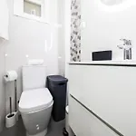 Dina House דירה נאזרה
