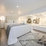 Dina House 나자레