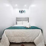 Dina House דירה נאזרה